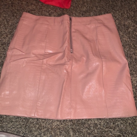 Pink Skirt - Picture 2 of 3